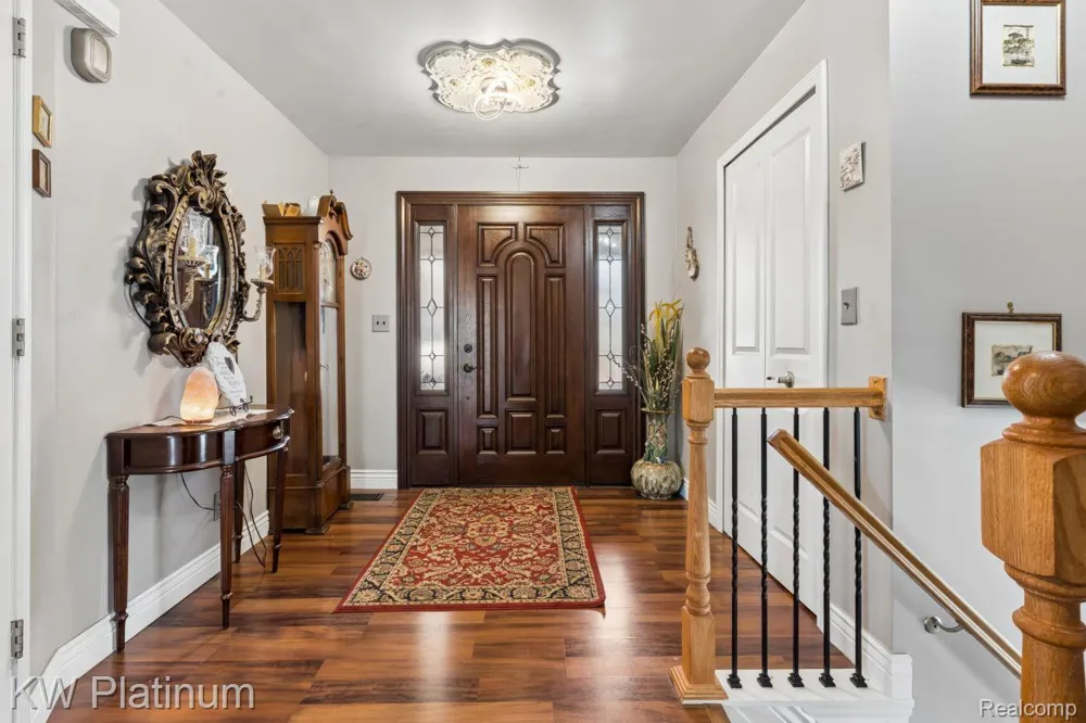 37233 Almont Drive W Sterling Heights City, MI 48310