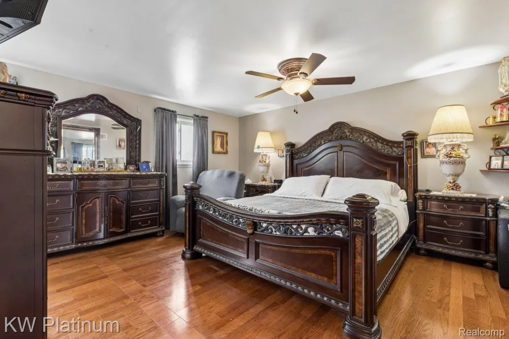 37233 Almont Drive W Sterling Heights City, MI 48310