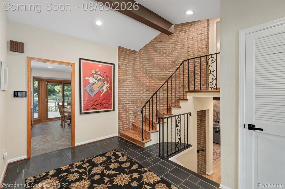 28107 New Bedford Drive Farmington Hills City, MI 48334