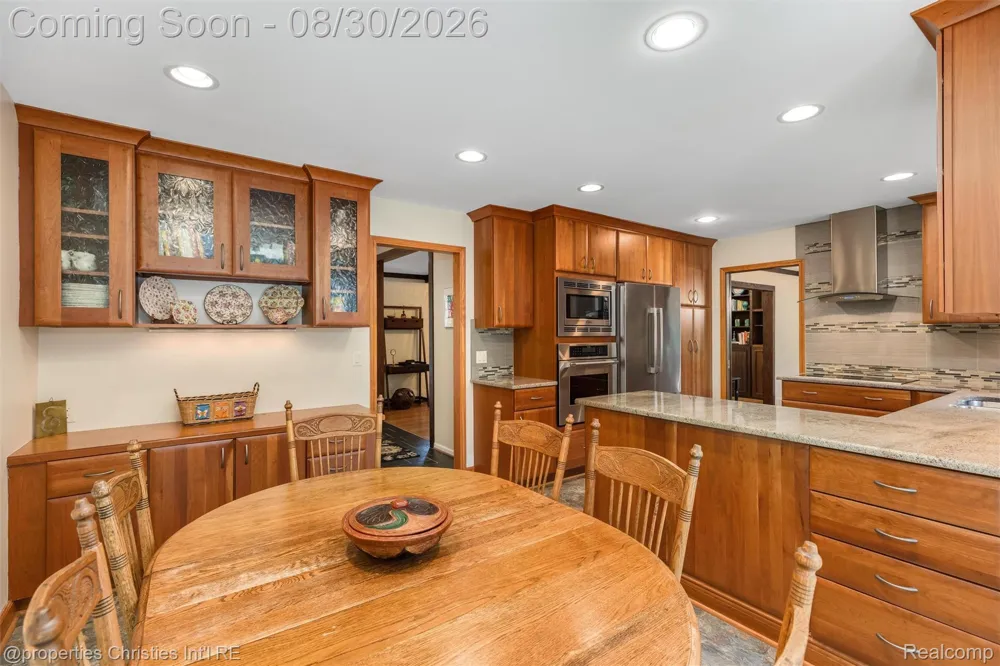 28107 New Bedford Drive Farmington Hills City, MI 48334