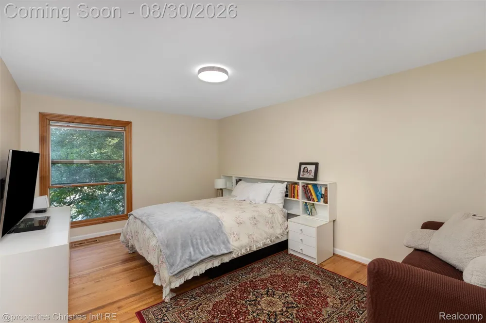 28107 New Bedford Drive Farmington Hills City, MI 48334