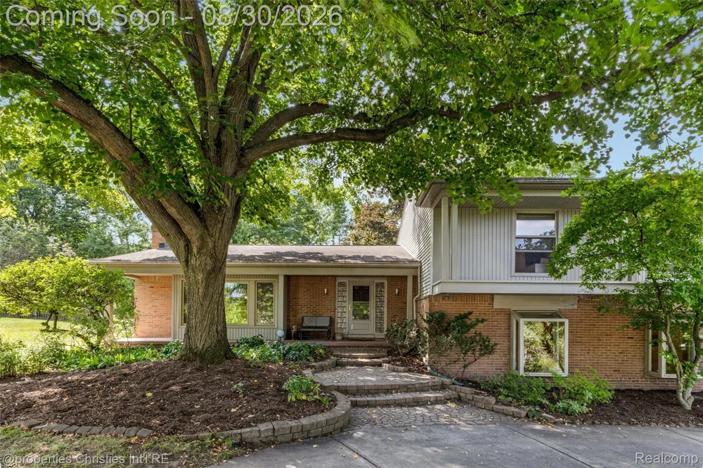 28107 New Bedford Drive Farmington Hills City, MI 48334