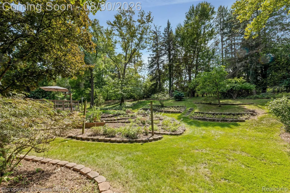 28107 New Bedford Drive Farmington Hills City, MI 48334