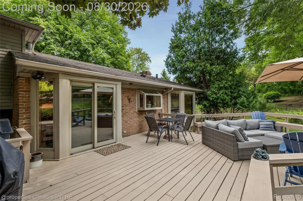 28107 New Bedford Drive Farmington Hills City, MI 48334