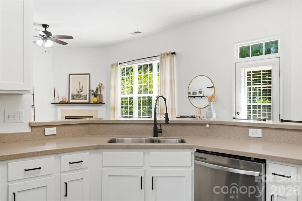 15707 Corsair Court Charlotte, NC 28278