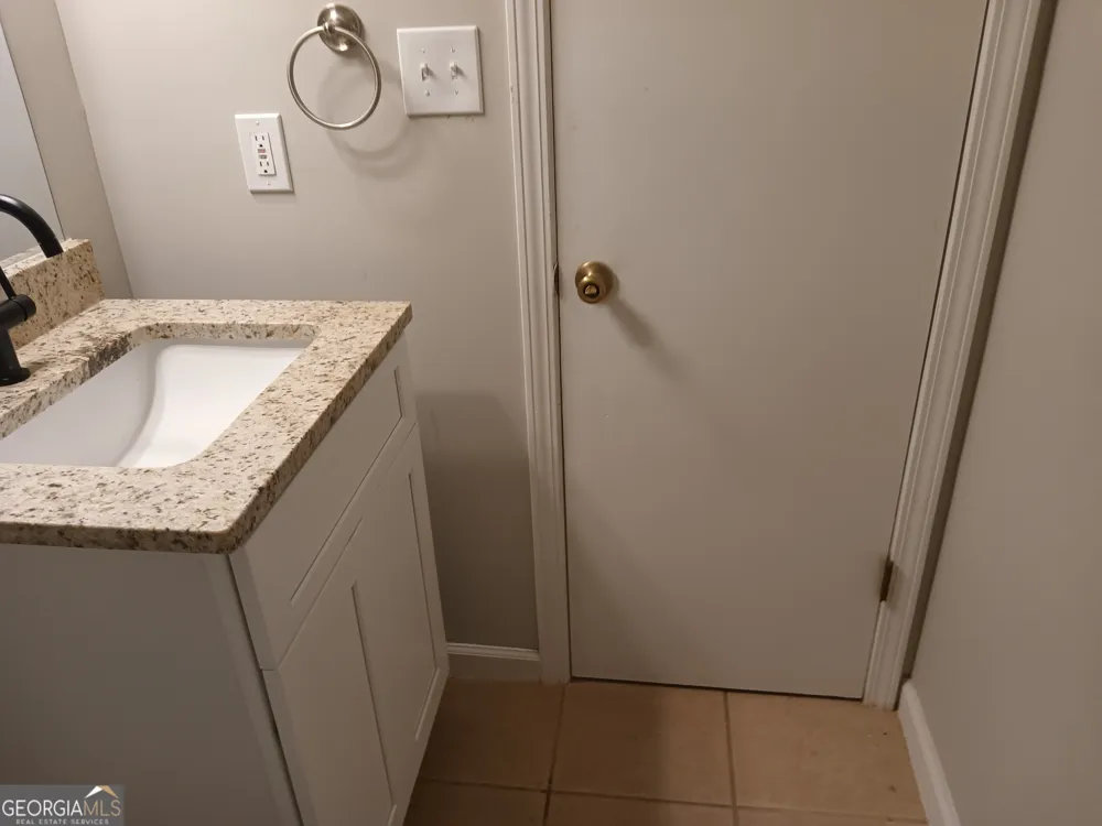 158 Stokes DR Stockbridge, GA 30281
