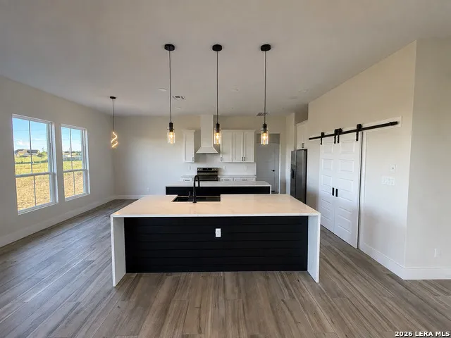 197 LAKEVIEW CIR La Vernia, TX 78121