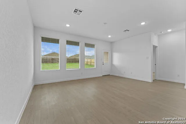 1205 Twisted Creek New Braunfels, TX 78130