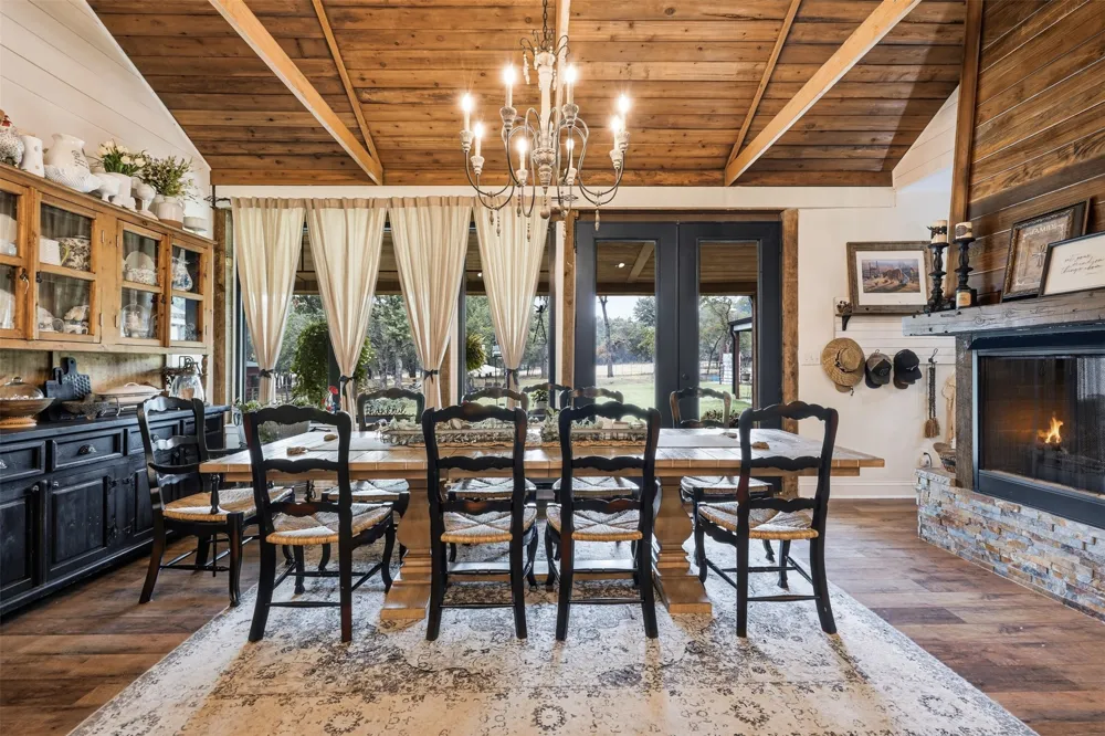 4917 County Road 707 Alvarado, TX 76009