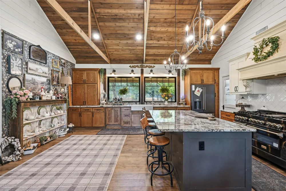 4917 County Road 707 Alvarado, TX 76009