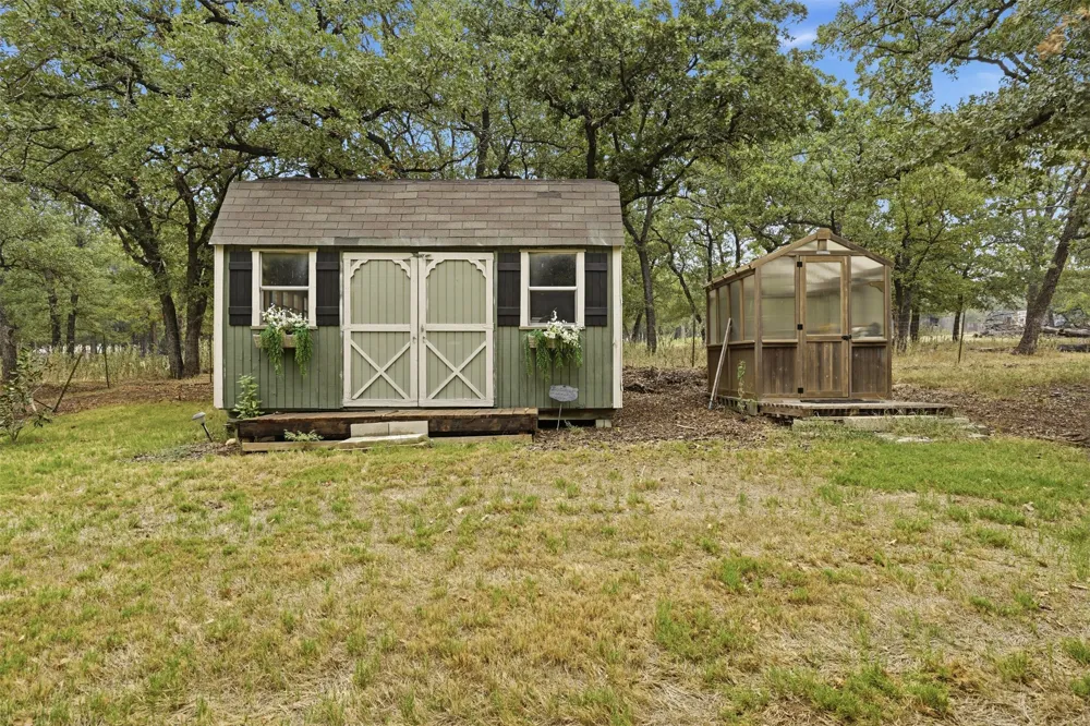 4917 County Road 707 Alvarado, TX 76009