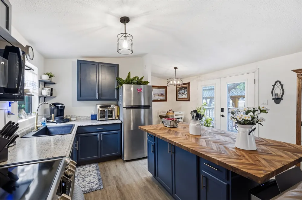 4917 County Road 707 Alvarado, TX 76009