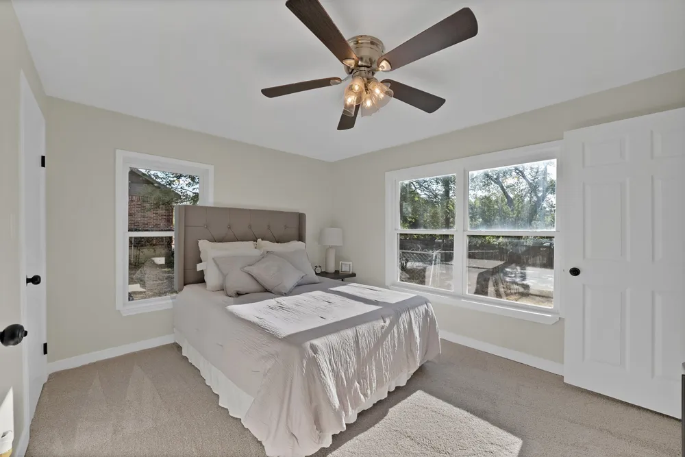 5500 Dartmouth Avenue River Oaks, TX 76114