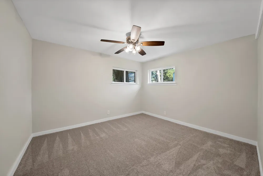 5500 Dartmouth Avenue River Oaks, TX 76114