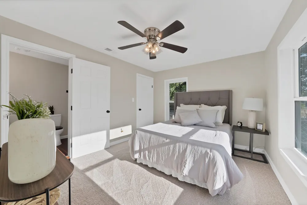 5500 Dartmouth Avenue River Oaks, TX 76114