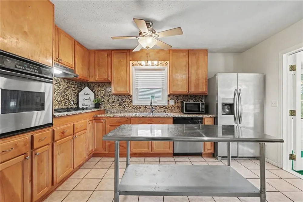 8922 Western Pines Drive Douglasville, GA 30134