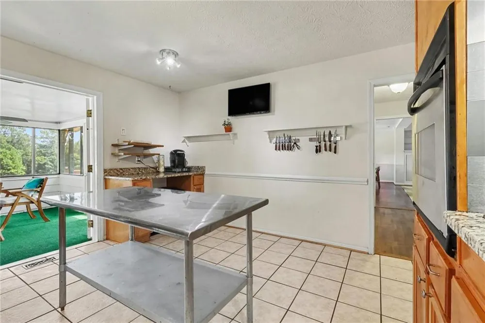 8922 Western Pines Drive Douglasville, GA 30134