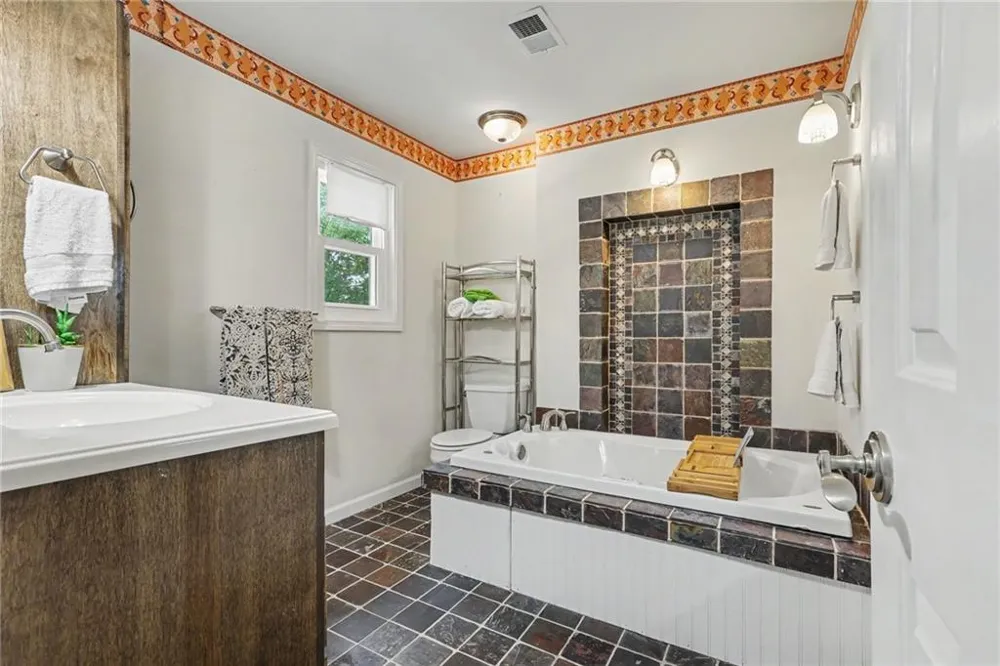 8922 Western Pines Drive Douglasville, GA 30134