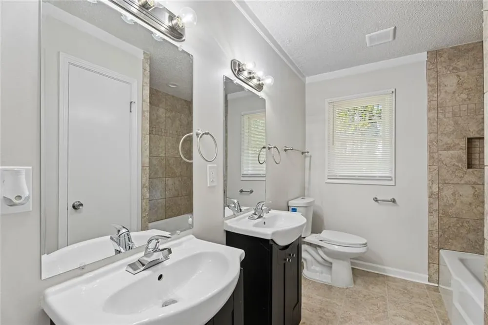 1209 Siesta Lane Acworth, GA 30102