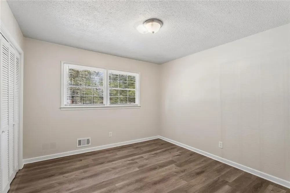 1209 Siesta Lane Acworth, GA 30102