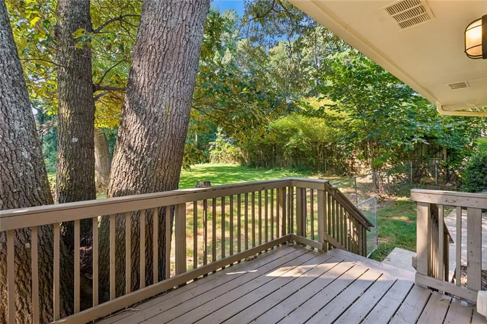 1209 Siesta Lane Acworth, GA 30102