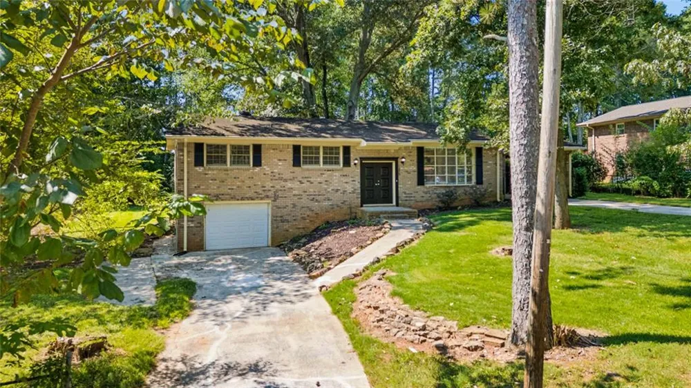 1209 Siesta Lane Acworth, GA 30102
