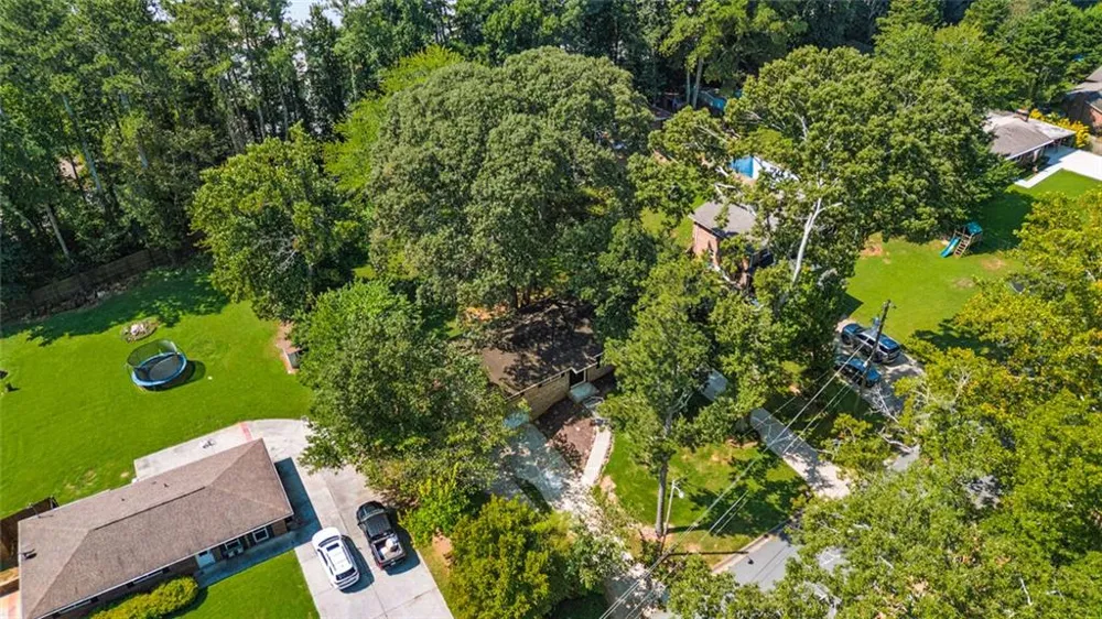 1209 Siesta Lane Acworth, GA 30102