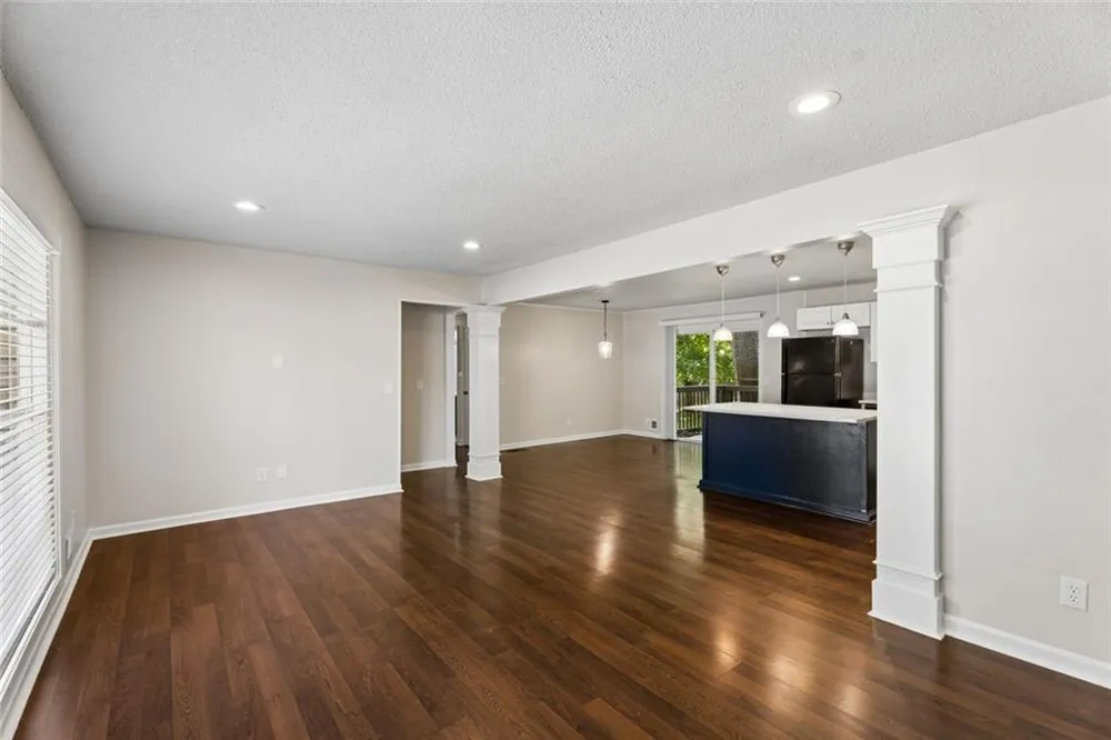 1209 Siesta Lane Acworth, GA 30102