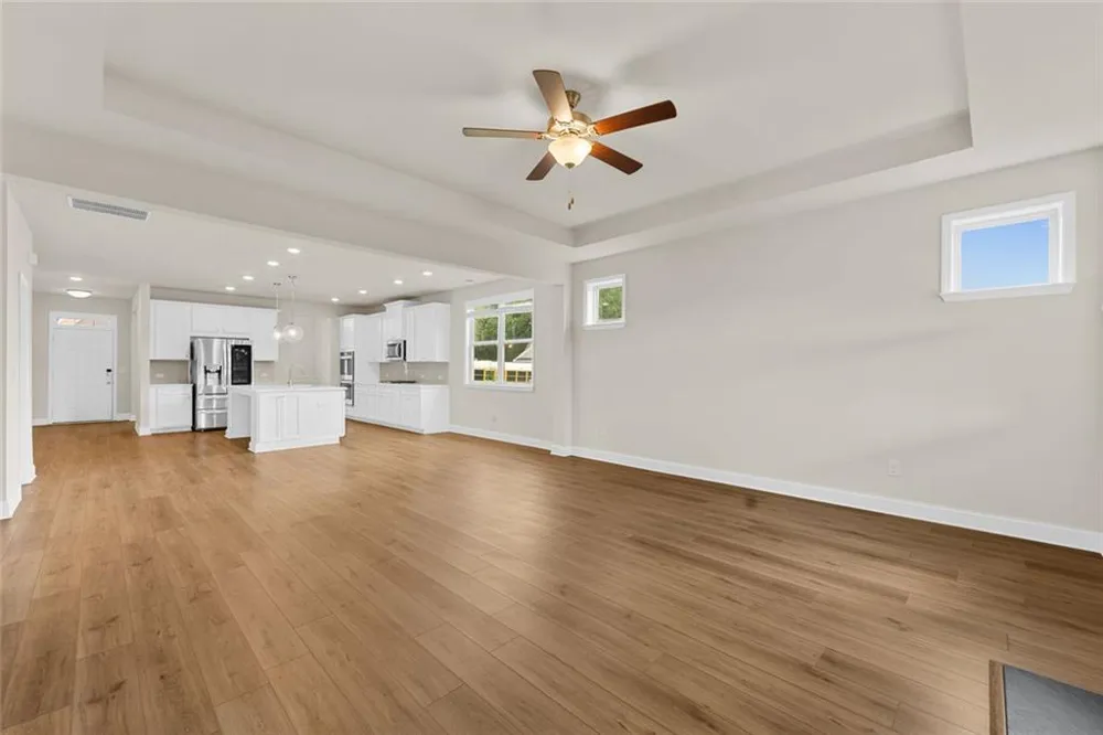 352 Chestnut Chase Hoschton, GA 30548