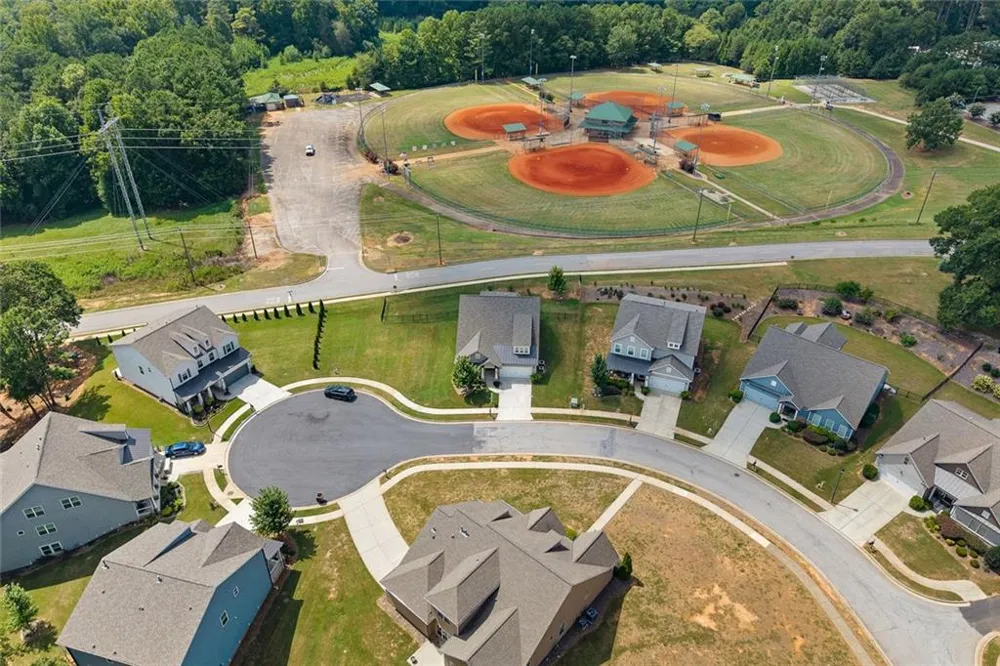 352 Chestnut Chase Hoschton, GA 30548
