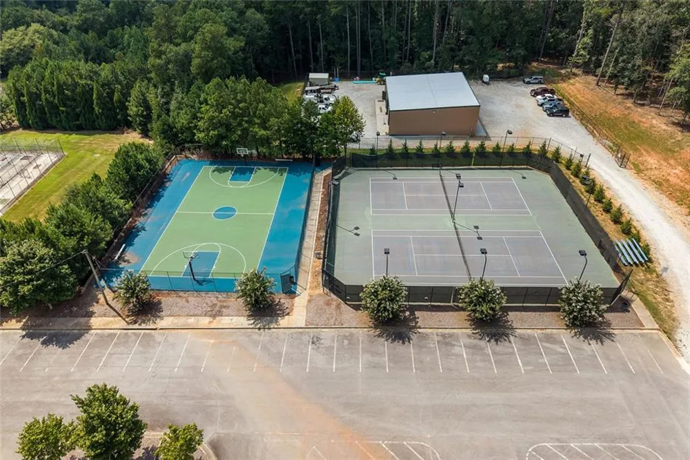 352 Chestnut Chase Hoschton, GA 30548