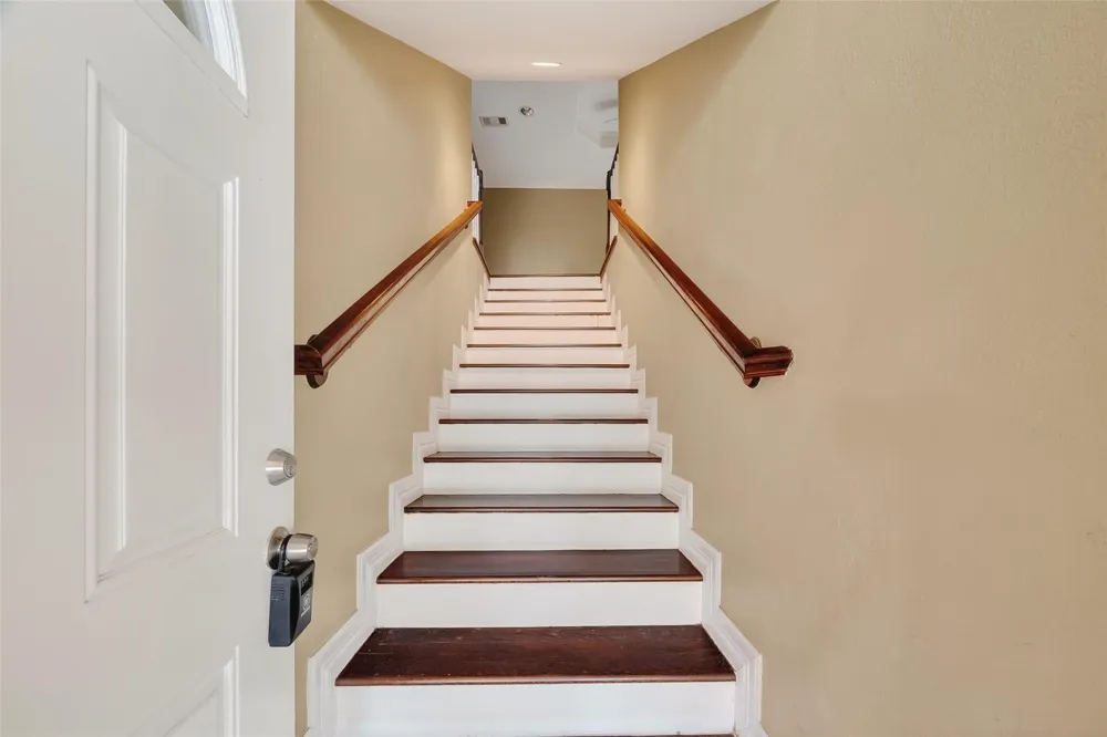 807 Ruth Street Baytown, TX 77520