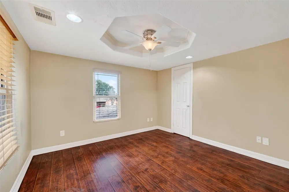 807 Ruth Street Baytown, TX 77520