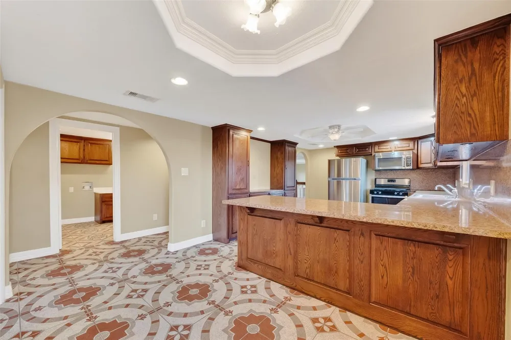 807 Ruth Street Baytown, TX 77520
