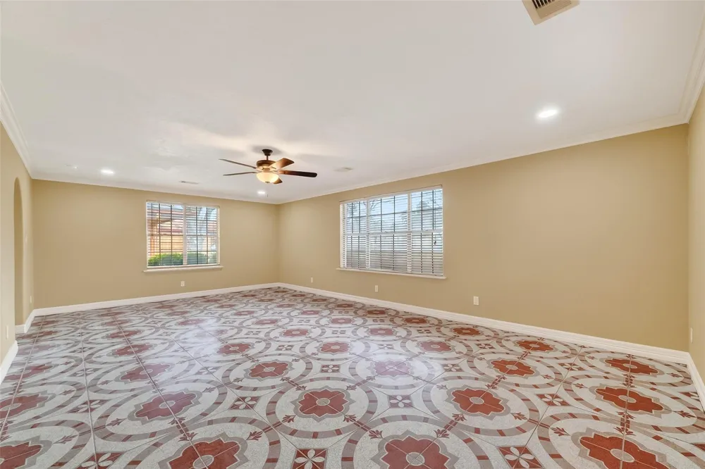 807 Ruth Street Baytown, TX 77520
