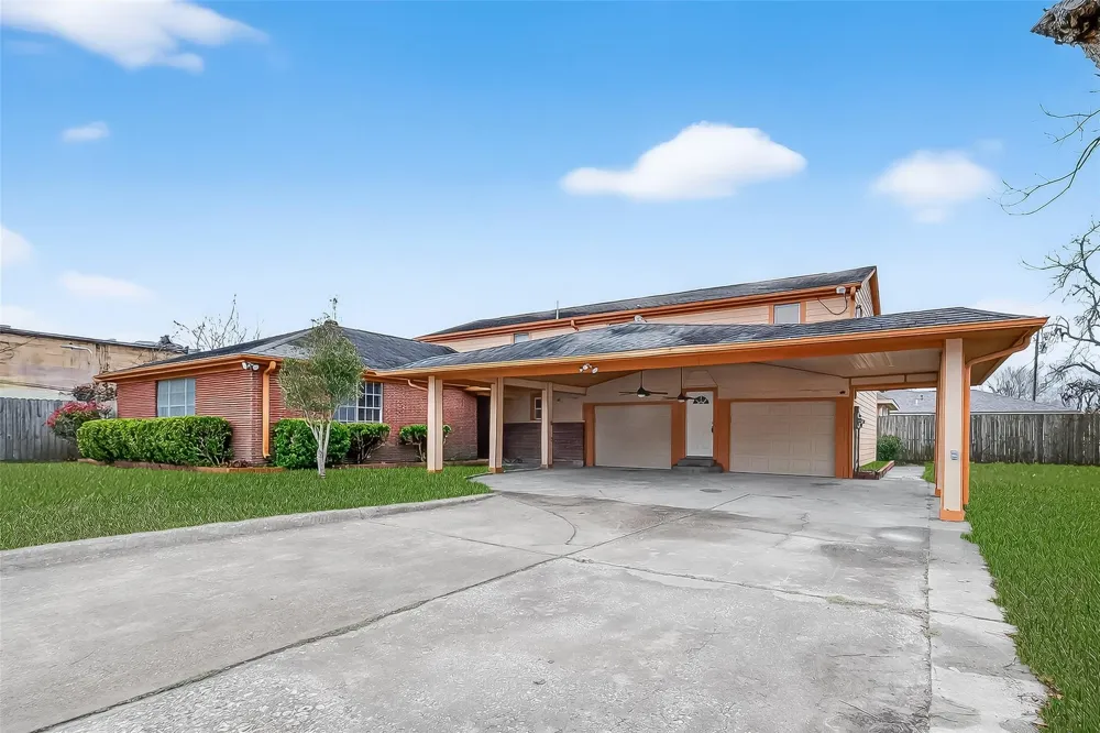 807 Ruth Street Baytown, TX 77520