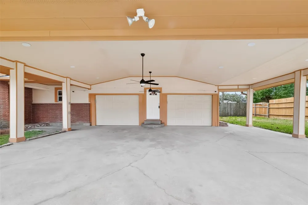 807 Ruth Street Baytown, TX 77520