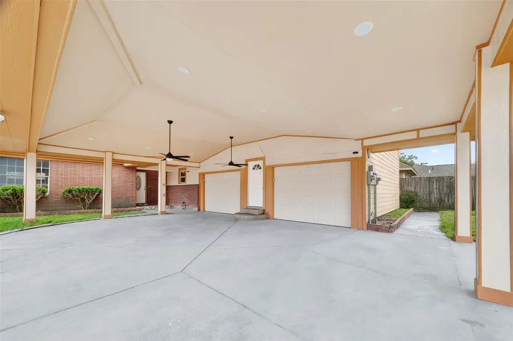 807 Ruth Street Baytown, TX 77520