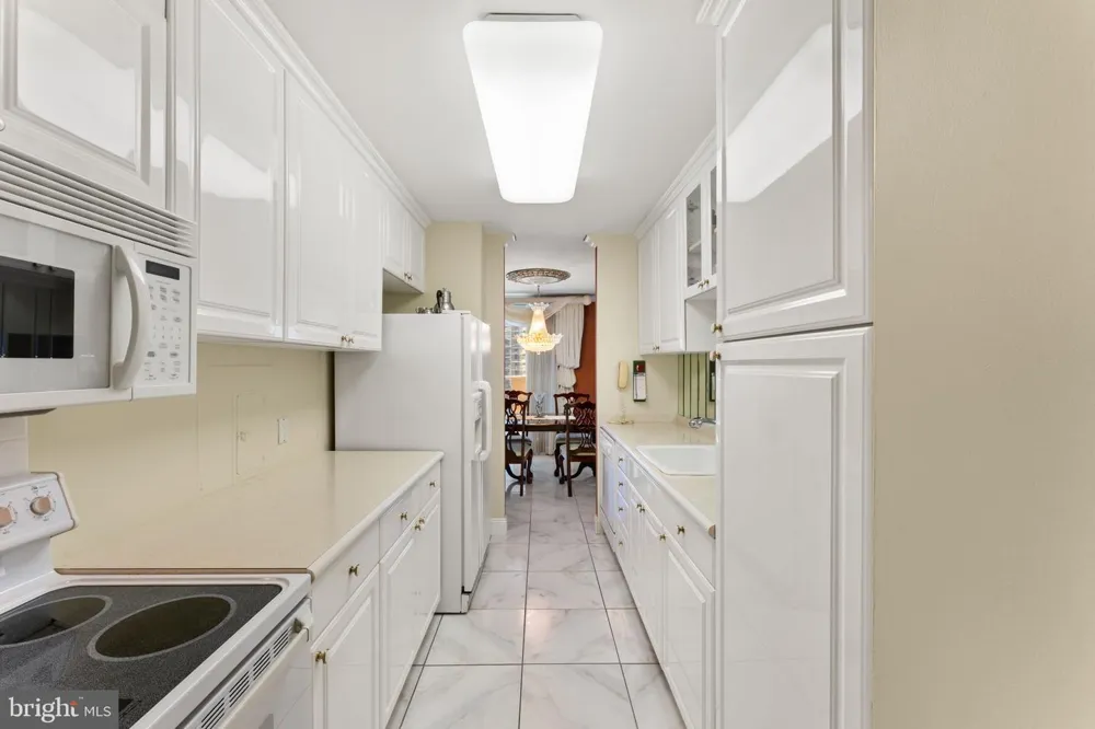 1901 JOHN F KENNEDY BOULEVARD #2409-10 Philadelphia, PA 19103