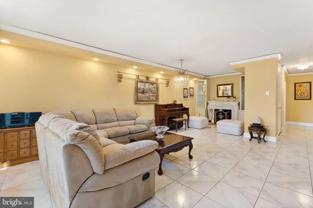 1901 JOHN F KENNEDY BOULEVARD #2409-10 Philadelphia, PA 19103