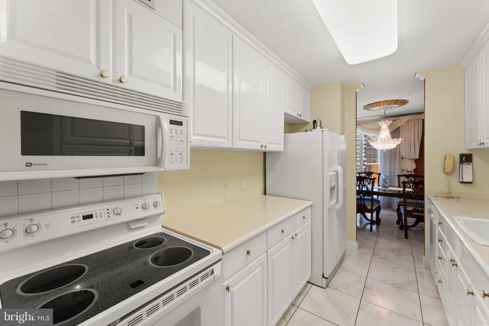 1901 JOHN F KENNEDY BOULEVARD #2409-10 Philadelphia, PA 19103
