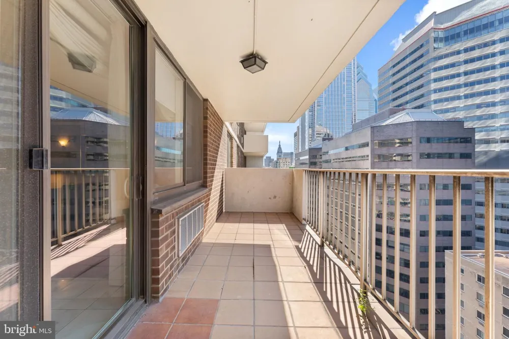 1901 JOHN F KENNEDY BOULEVARD #2409-10 Philadelphia, PA 19103