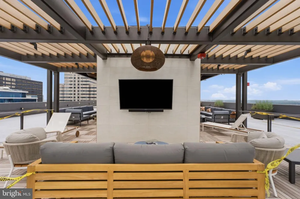 1901 JOHN F KENNEDY BOULEVARD #2409-10 Philadelphia, PA 19103