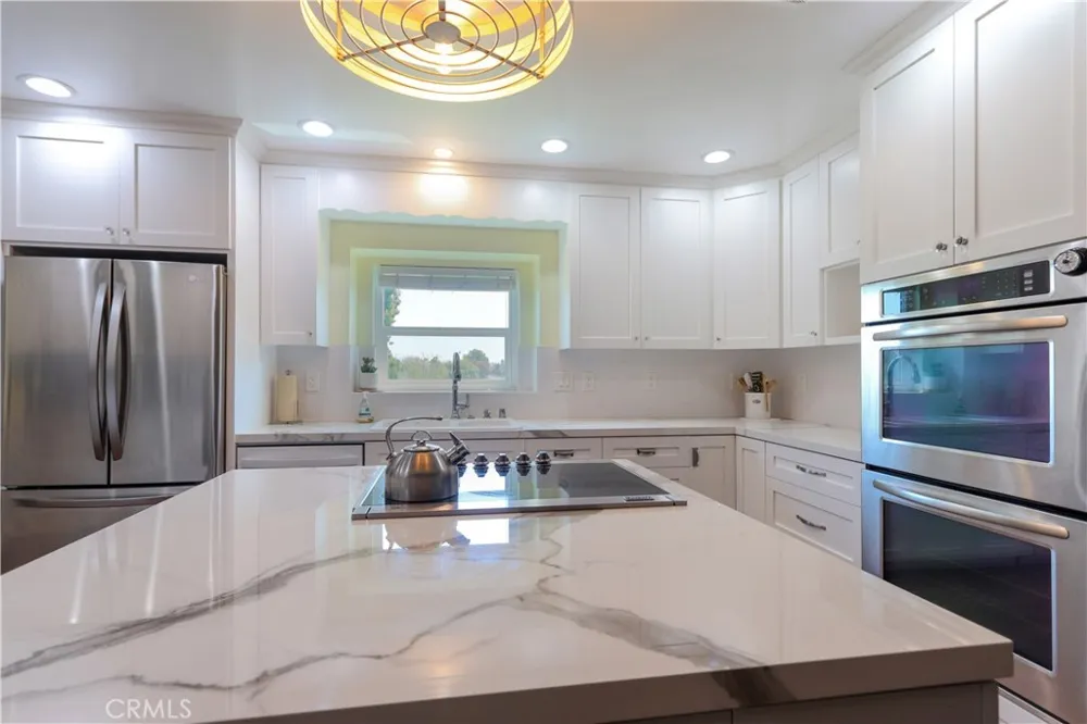 419 E Sunny Hills Fullerton, CA 92835
