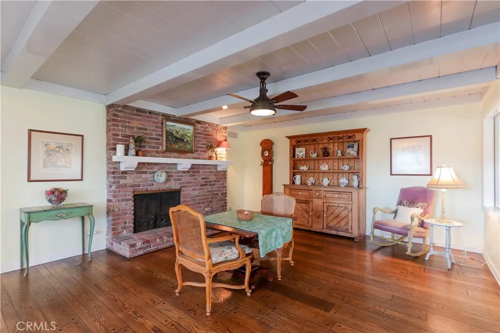 419 E Sunny Hills Fullerton, CA 92835