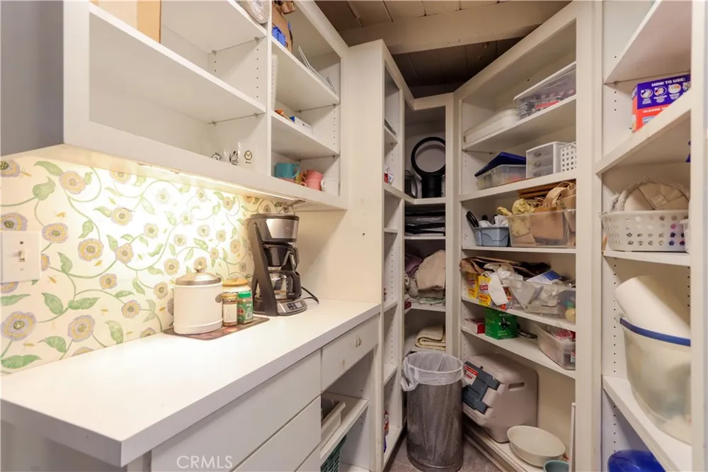 419 E Sunny Hills Fullerton, CA 92835