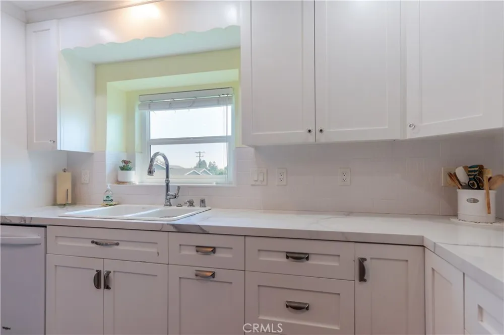 419 E Sunny Hills Fullerton, CA 92835