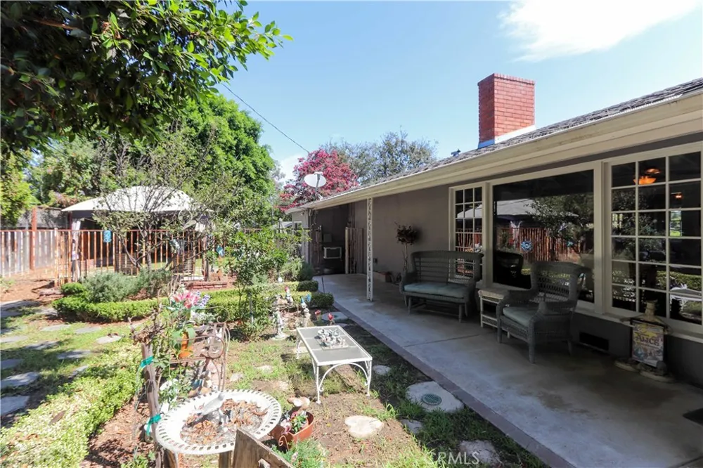 419 E Sunny Hills Fullerton, CA 92835