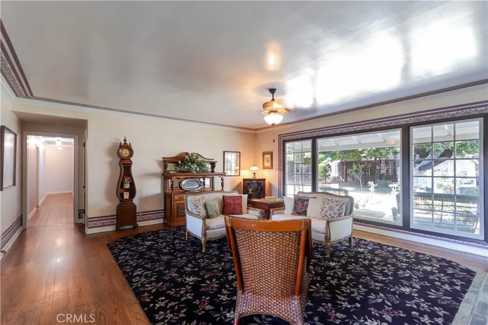 419 E Sunny Hills Fullerton, CA 92835