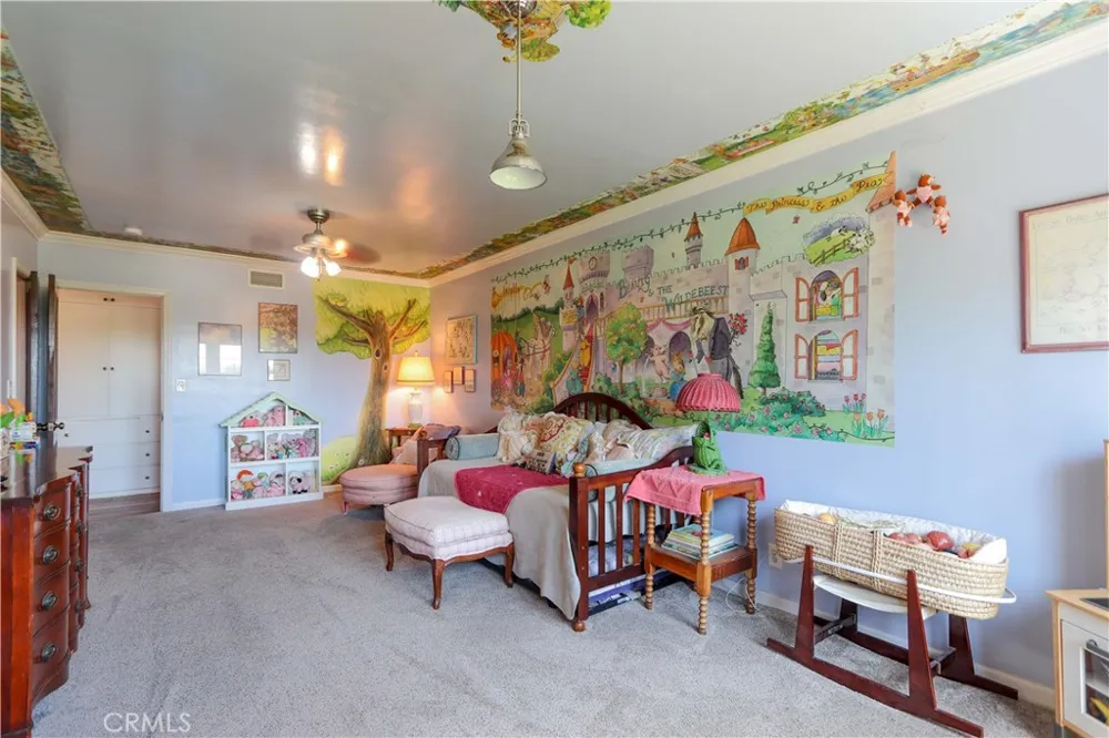 419 E Sunny Hills Fullerton, CA 92835
